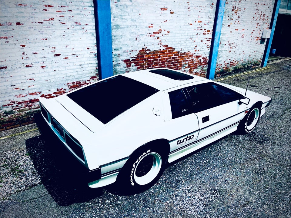Lotus Esprit 2,2 Turbo 2d