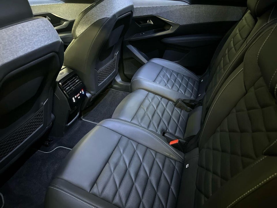 Peugeot e-5008 77 GT Pack 7prs 5d