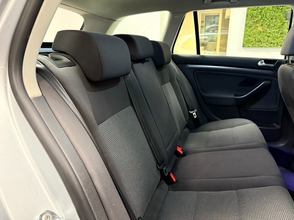 VW Golf V 1,9 TDi 90 Comfortline 5d