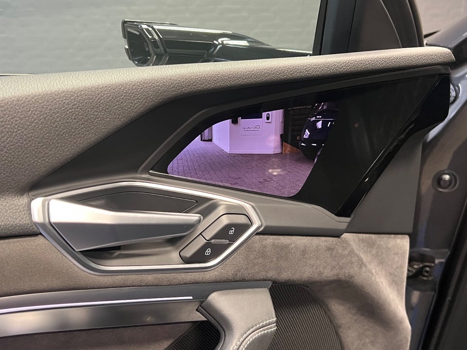 Audi e-tron 55 S-line Sportback quattro 5d