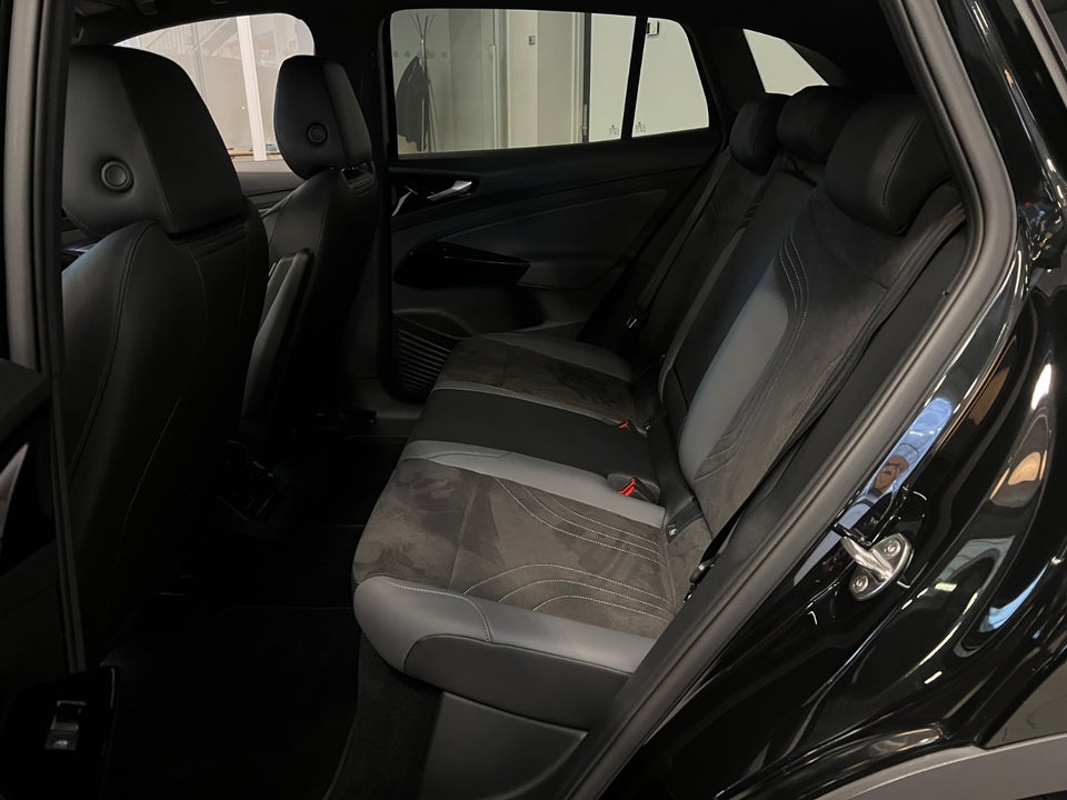 VW ID.4 77 Pro Performance 5d