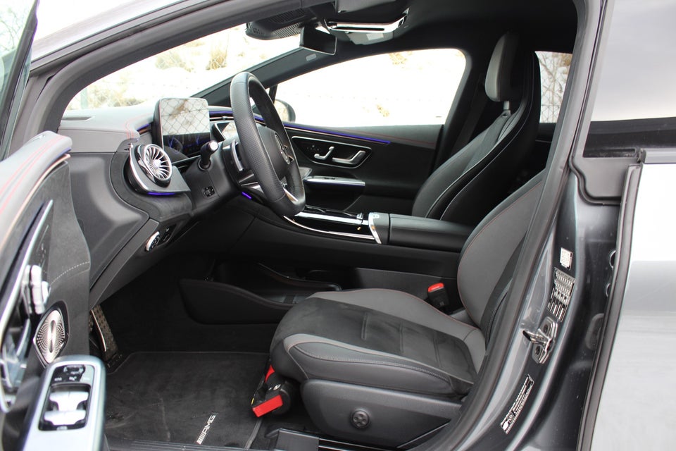 Mercedes EQE350 AMG Line 4Matic 4d