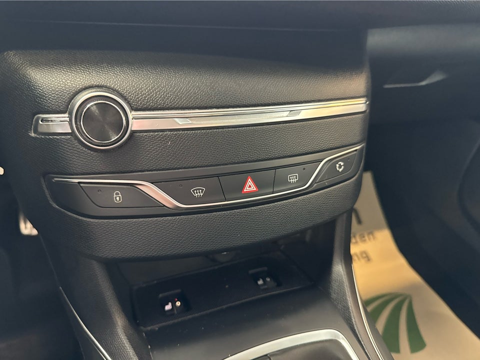 Peugeot 308 1,6 BlueHDi 120 Allure Sky SW 5d