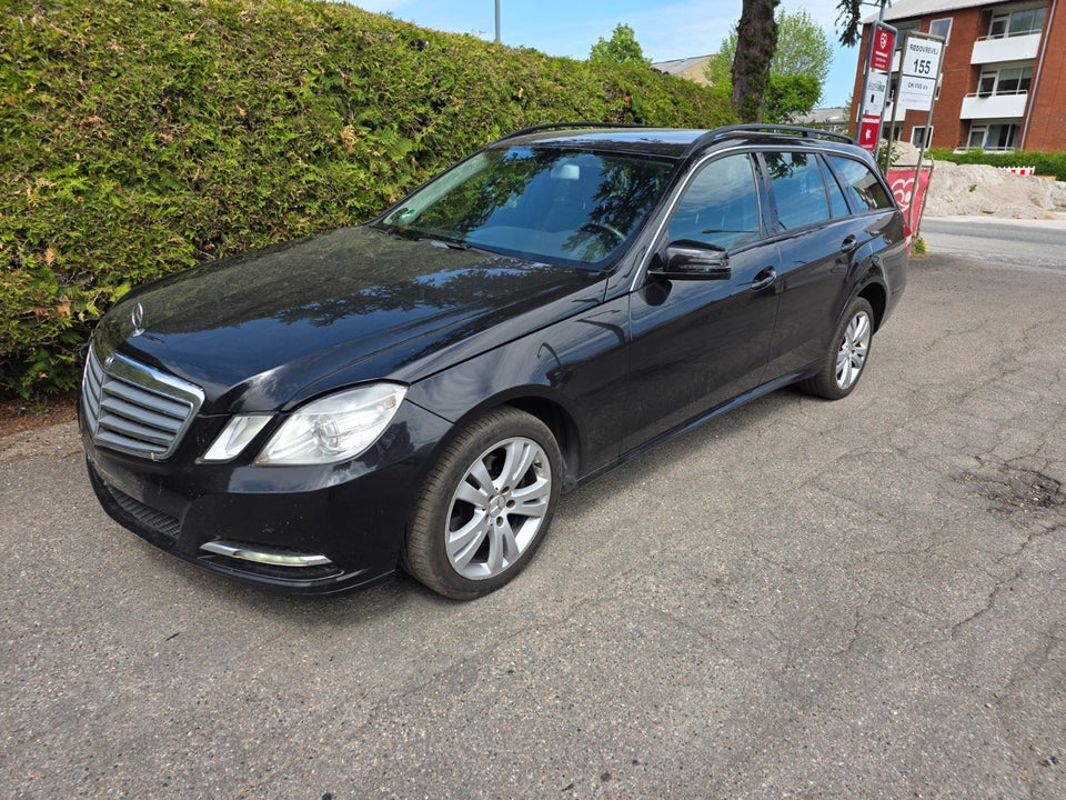 Mercedes E200 2,2 CDi Elegance stc. aut. BE 5d