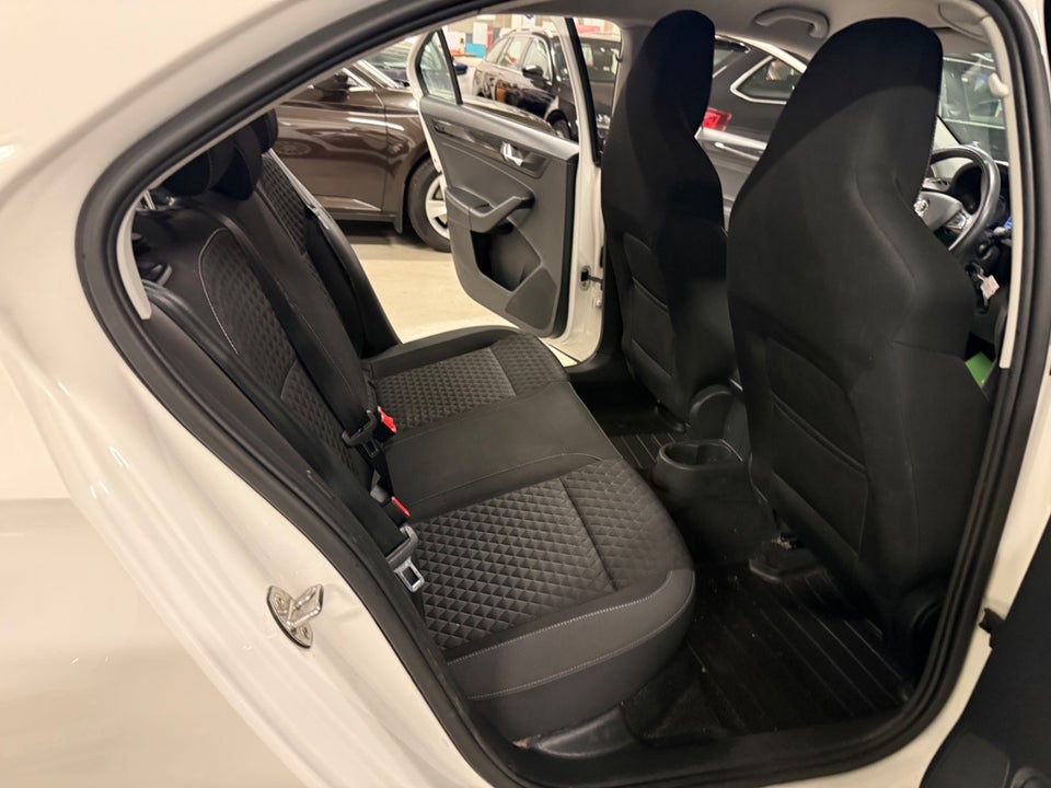 Skoda Rapid 1,0 TSi 110 Ambition 5d