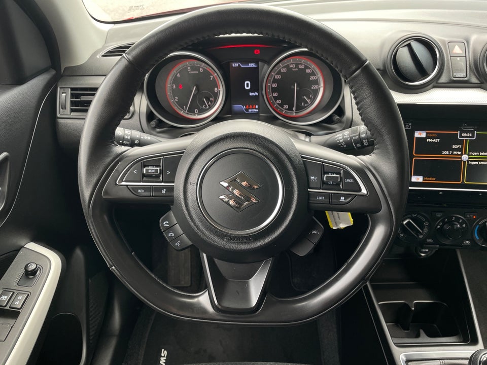 Suzuki Swift 1,2 mHybrid Action 5d