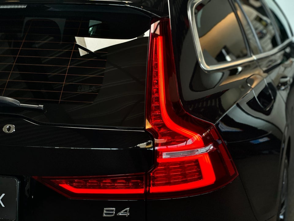 Volvo V60 2,0 B4 197 Plus Bright aut. 5d