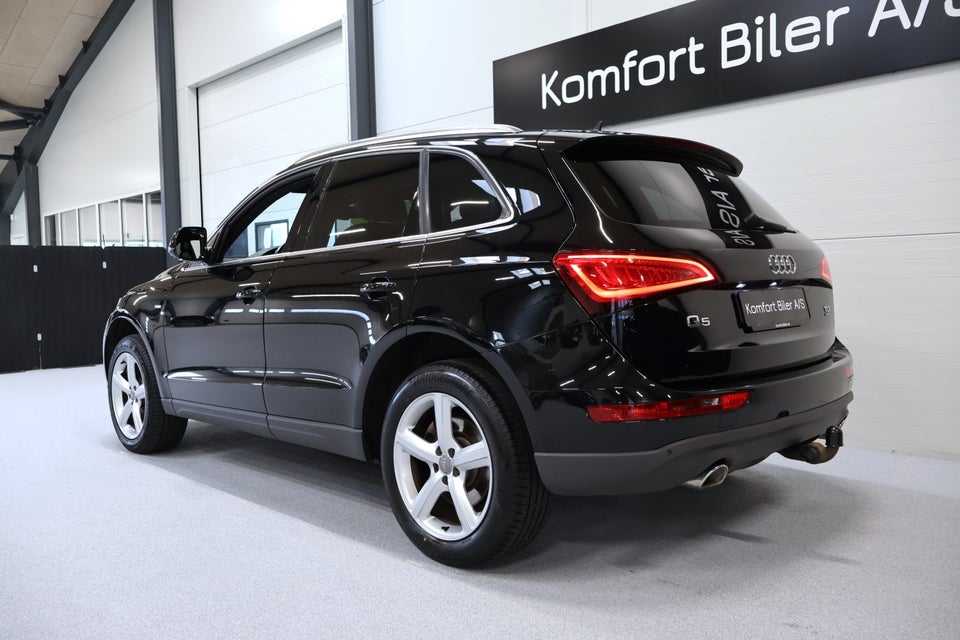 Audi Q5 3,0 TDi 245 S-line quattro S-tr. 5d