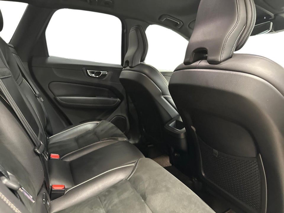 Volvo XC60 2,0 T5 250 R-Design aut. 5d