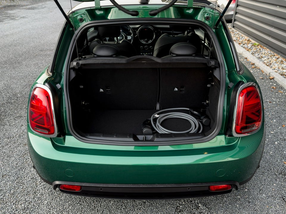 MINI Cooper SE Classic Trim 3d