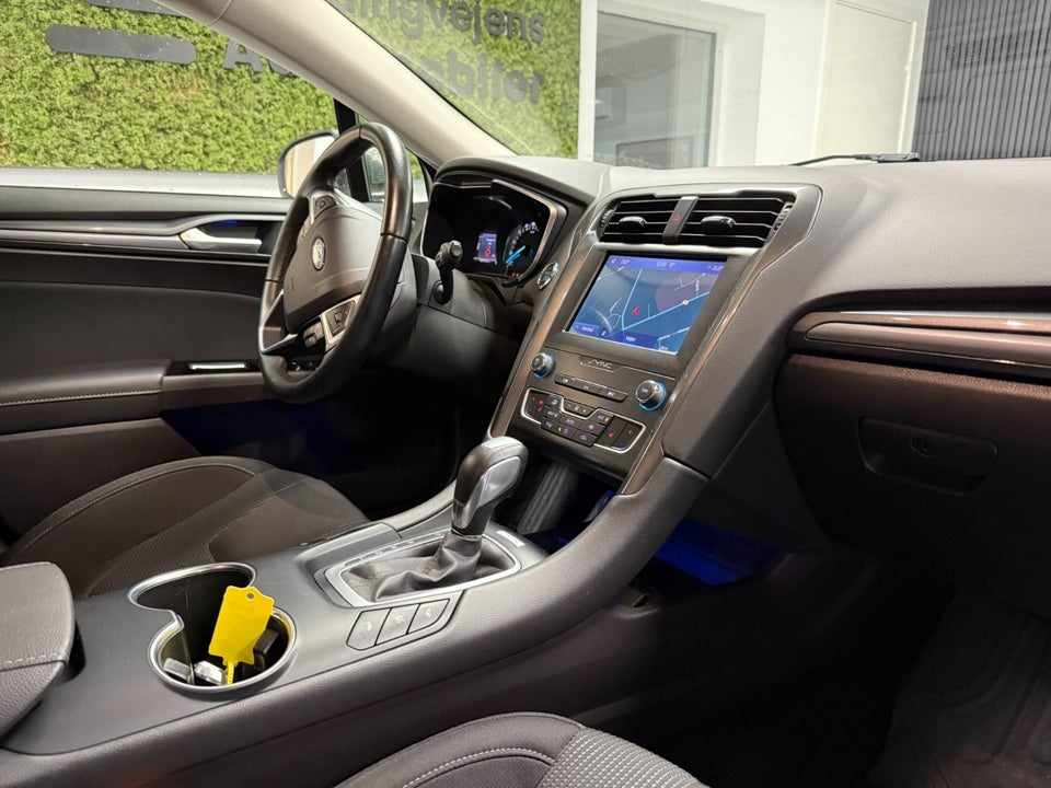 Ford Mondeo 2,0 HEV Titanium stc. CVT 5d