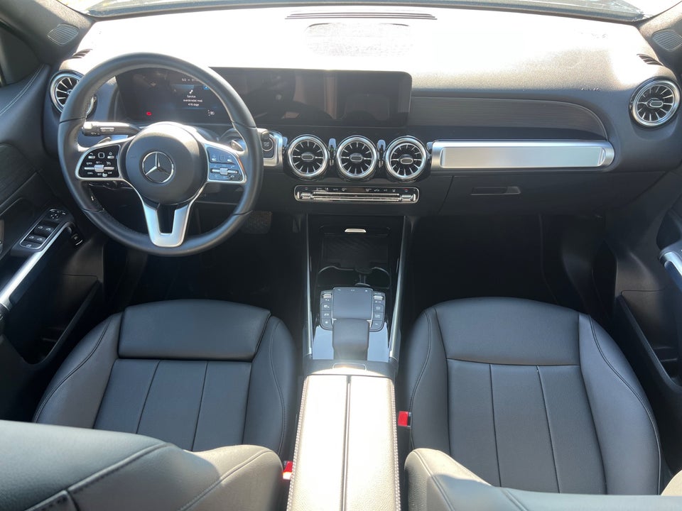 Mercedes EQB300 Progressive 4Matic 5d