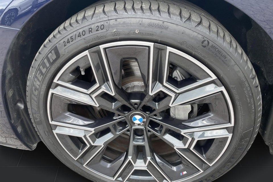 BMW i5 eDrive40 Touring Fully Charged 5d