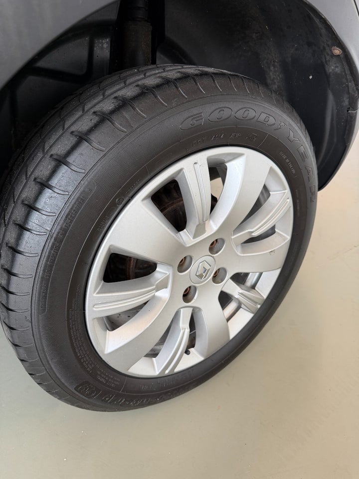 Renault Captur 0,9 TCe 90 Expression 5d