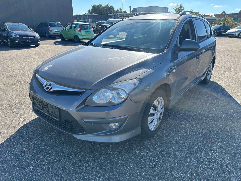 Hyundai i30 1,6 CRDi 90 Comfort CW 5d