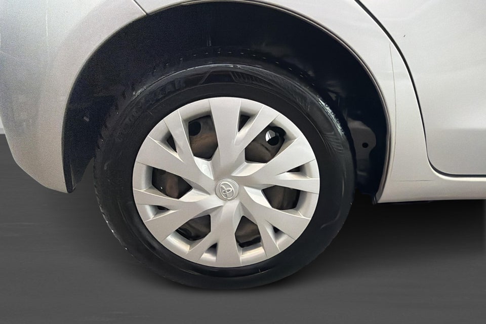 Toyota Yaris 1,0 VVT-i T2 5d