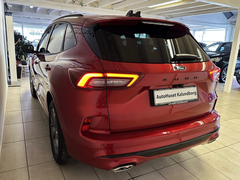 Ford Kuga 2,5 HEV ST-Line X CVT 5d