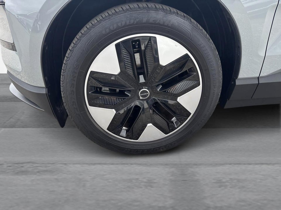 Volvo EX30 Extended Range Core 5d