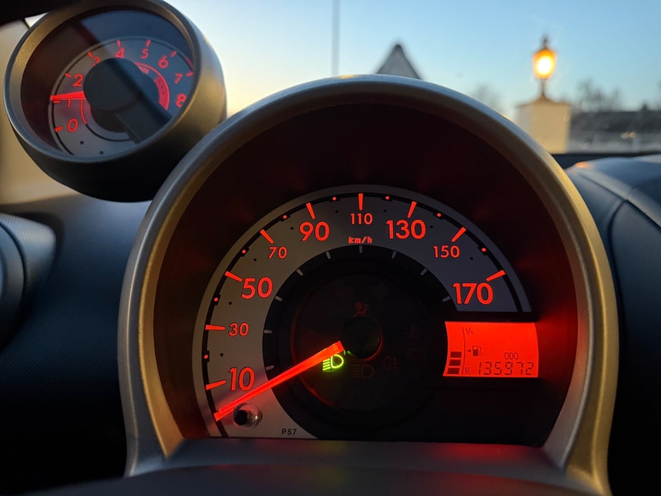 Peugeot 107 1,0 Motion Air 5d