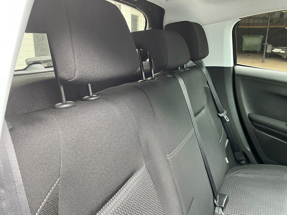 Peugeot 208 1,2 PureTech 82 Prestige 5d
