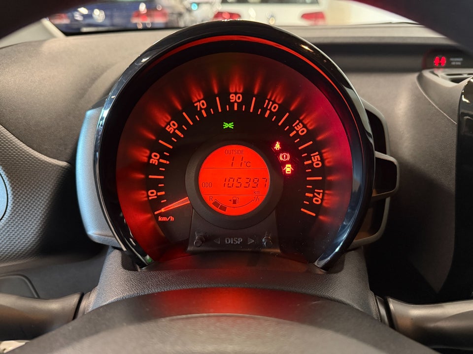 Citroën C1 1,0 VTi Shine 5d