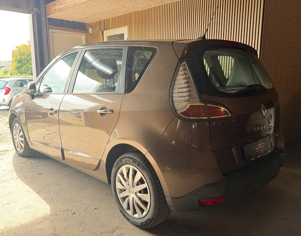 Renault Scenic III 1,5 dCi 110 Expression 5d