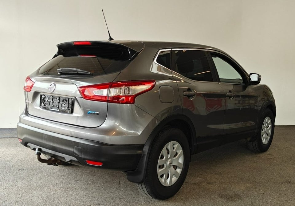 Nissan Qashqai 1,5 dCi 110 Acenta 5d