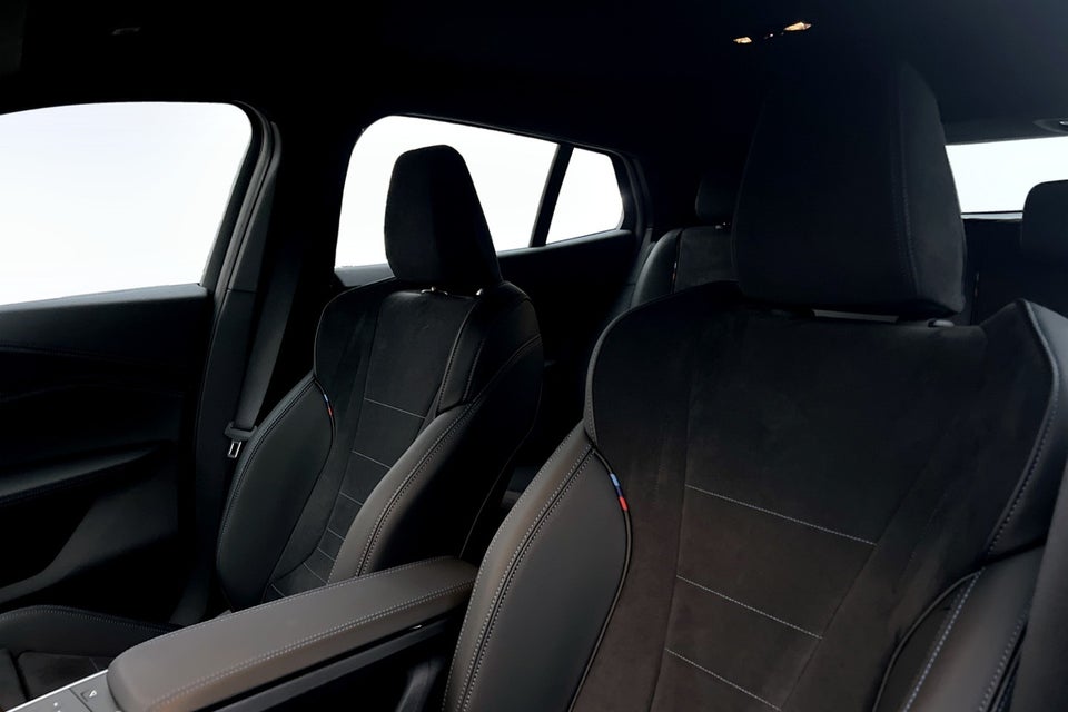 BMW iX2 eDrive20 M-Sport 5d