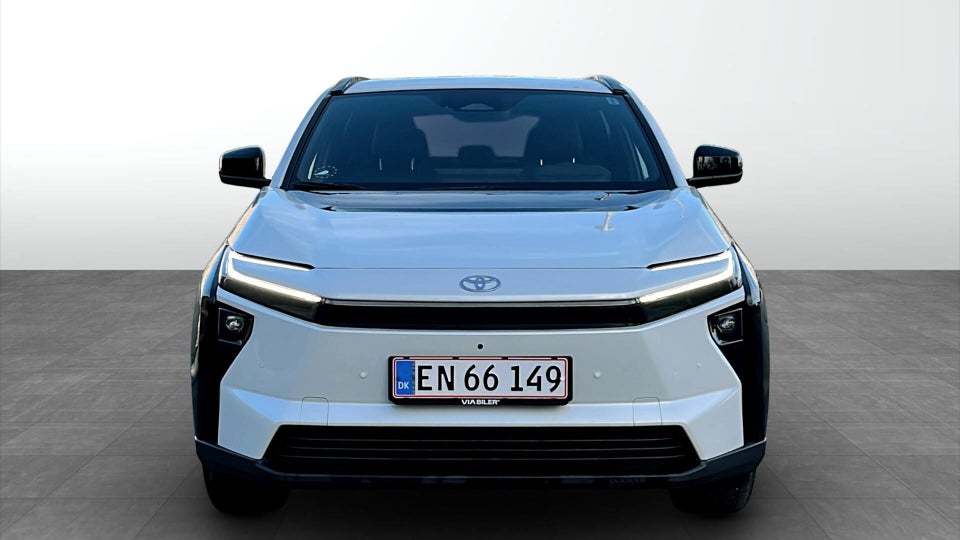 Toyota bZ4X 73 Executive 5d