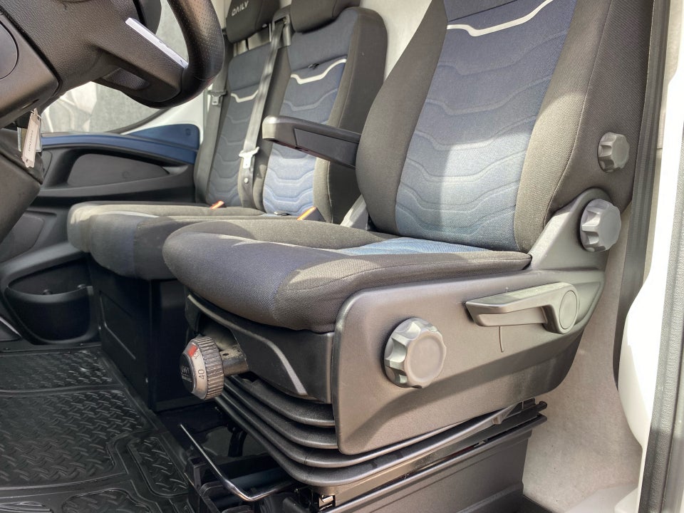 Iveco Daily 3,0 35S21 12m³ Van AG8