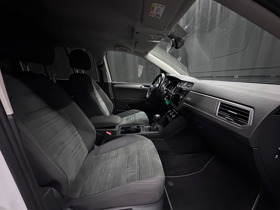 VW Touran 2,0 TDi 150 Comfortline DSG Van 5d