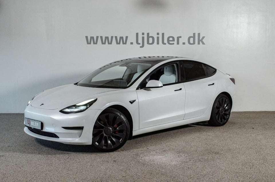 Tesla Model 3 Performance AWD 4d