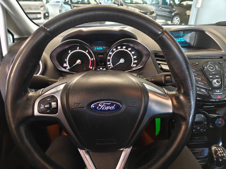 Ford Fiesta 1,6 TDCi 95 Titanium 5d