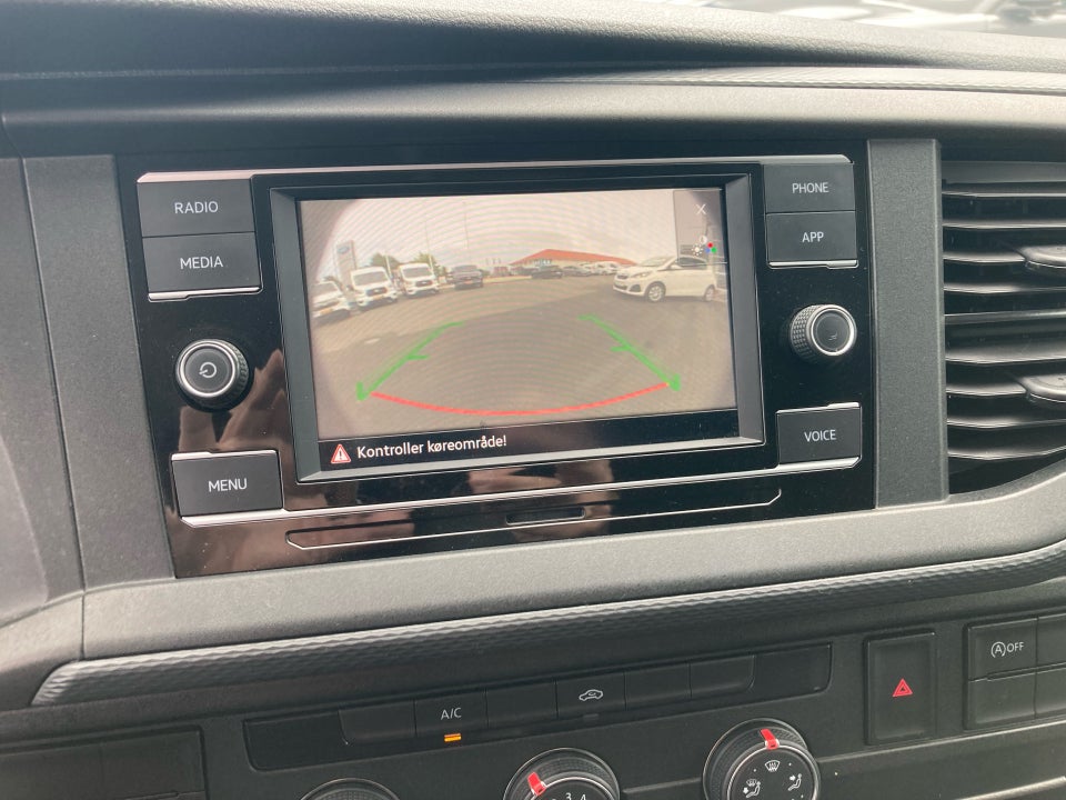 VW Transporter 2,0 TDi 150 Kassevogn DSG lang