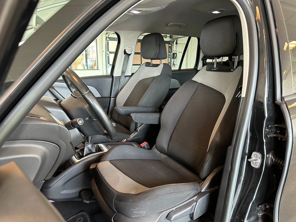 Citroën Grand C4 Picasso 1,6 e-HDi 115 Business 7prs 5d