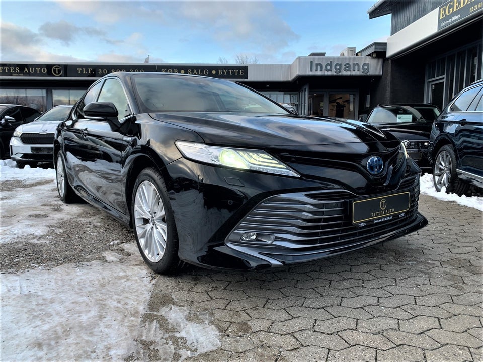 Toyota Camry 2,5 Hybrid H3 Executive CVT 4d