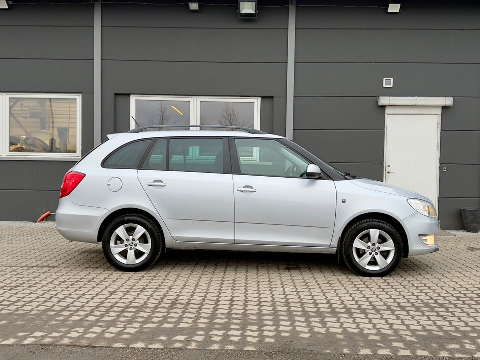 Skoda Fabia 1,2 12V Ambition Fresh Combi 5d