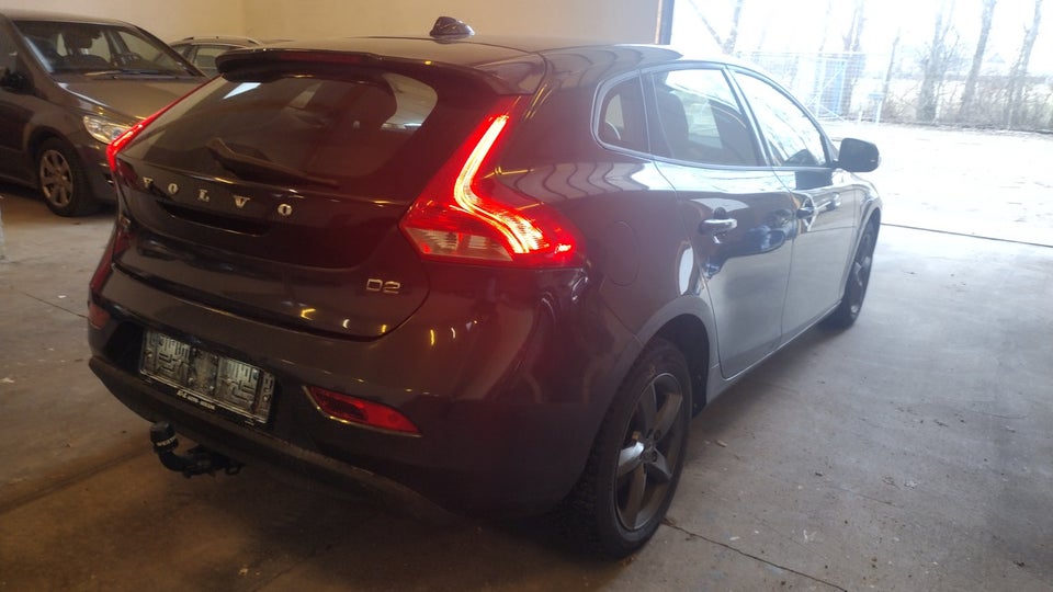 Volvo V40 2,0 D2 120 Kinetic 5d