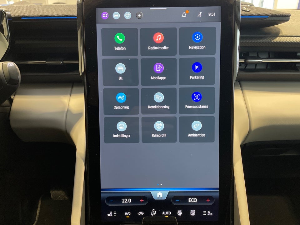 Ford Explorer 77 Premium Extended Range 5d