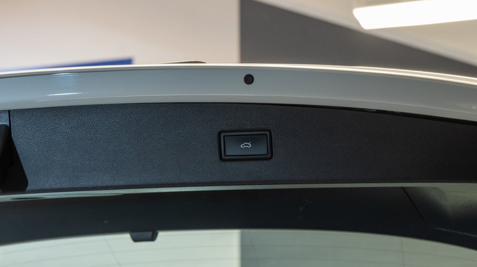 VW Tiguan 1,4 eHybrid Elegance DSG 5d