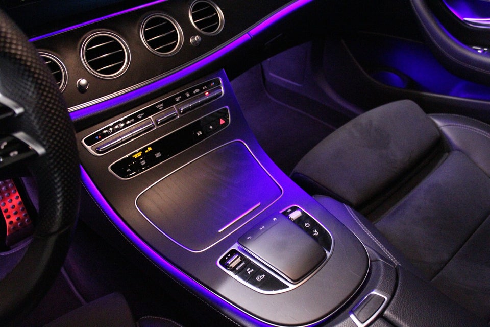 Mercedes E300 e 2,0 AMG Line stc. aut. 5d