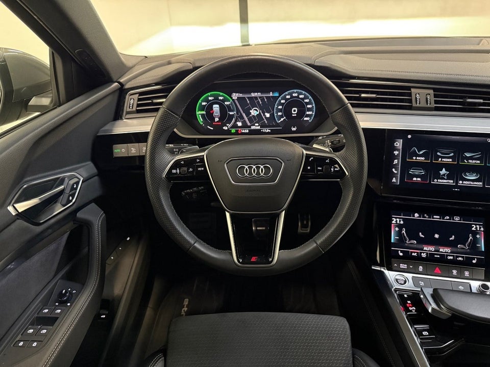 Audi Q8 e-tron 50 S-line quattro 5d