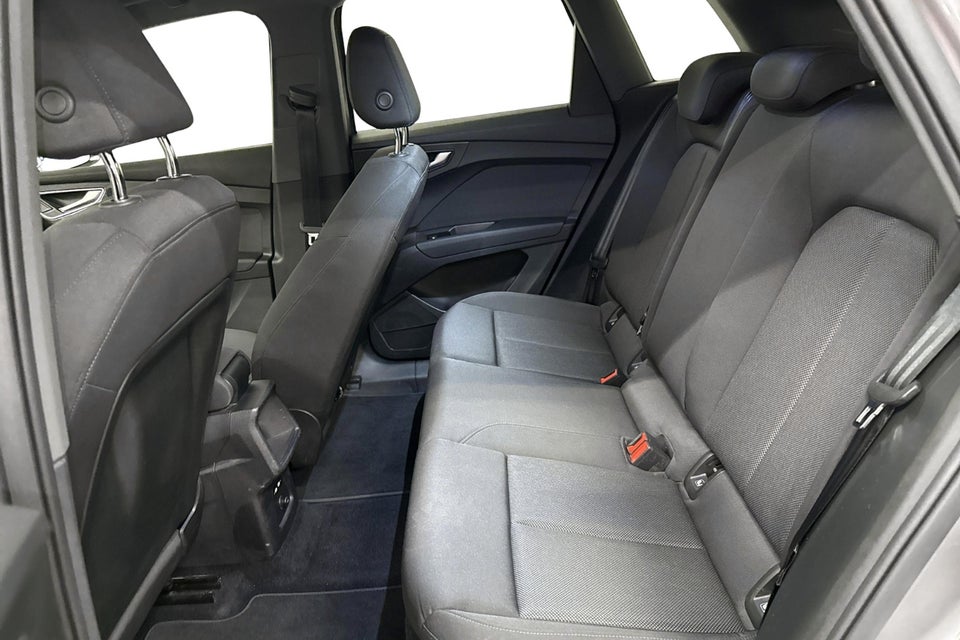 Audi Q4 e-tron 45 Progress 5d