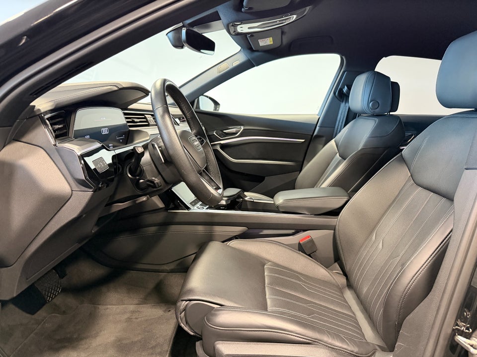 Audi e-tron 55 S-line Sportback quattro 5d
