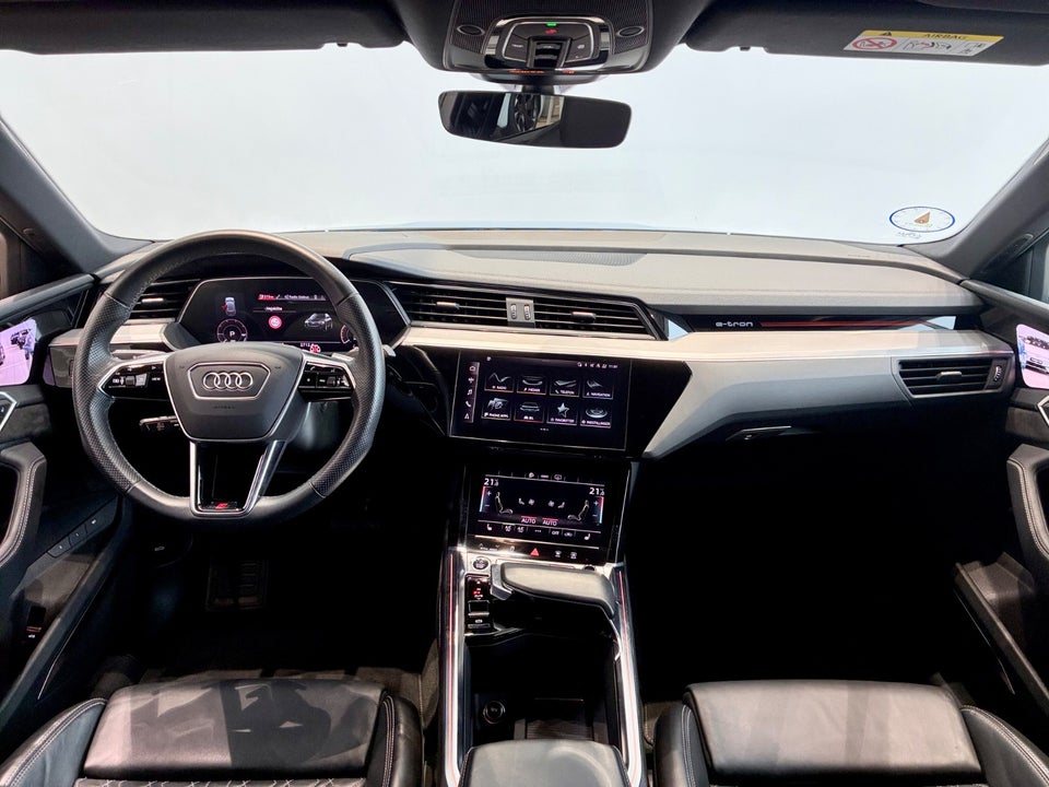 Audi e-tron 55 S-line Sportback quattro 5d