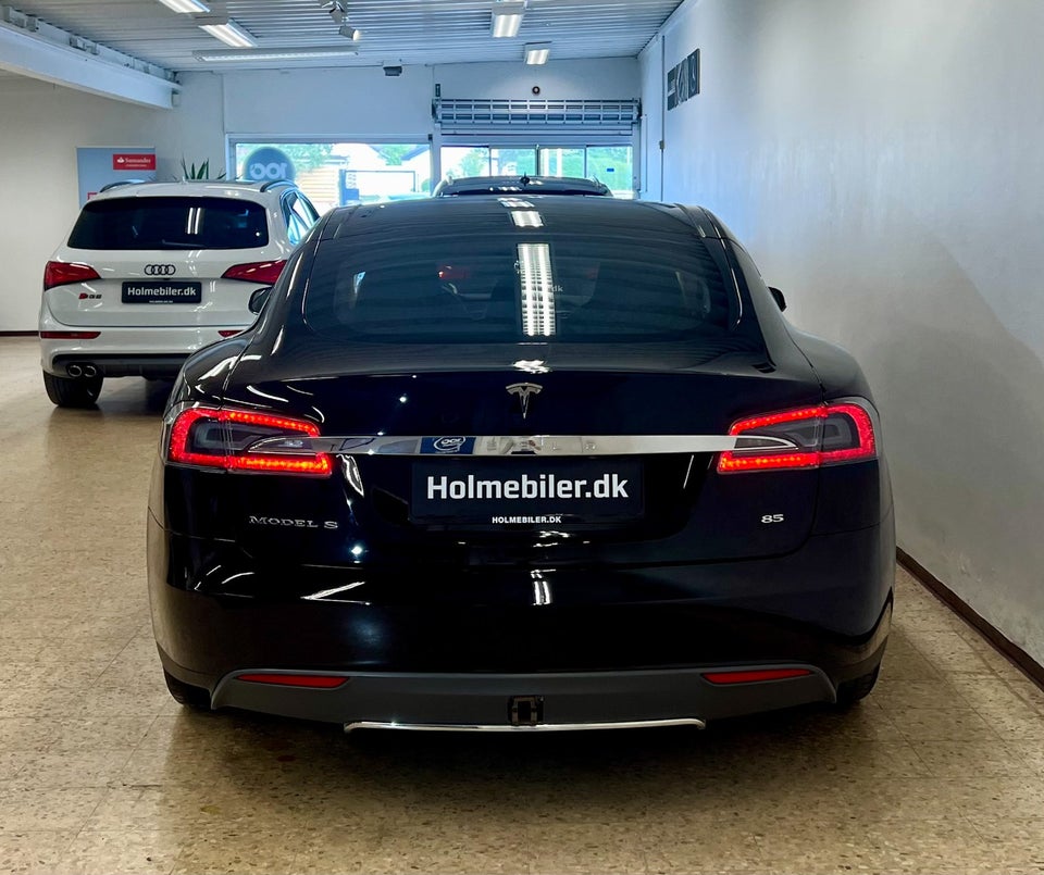 Tesla Model S 85 5d