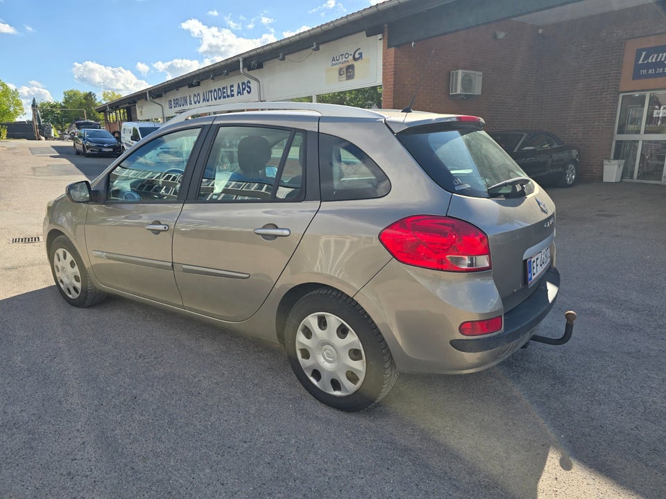 Renault Clio III 1,5 dCi 75 Avantage Sport Tourer 5d