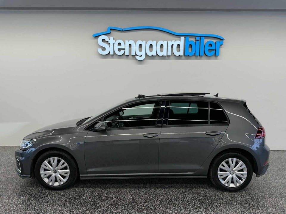 VW Golf VII 1,4 GTE DSG 5d