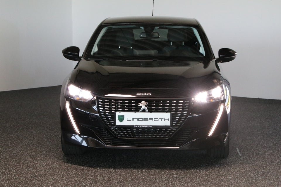Peugeot 208 1,2 PureTech 100 Allure EAT8 5d