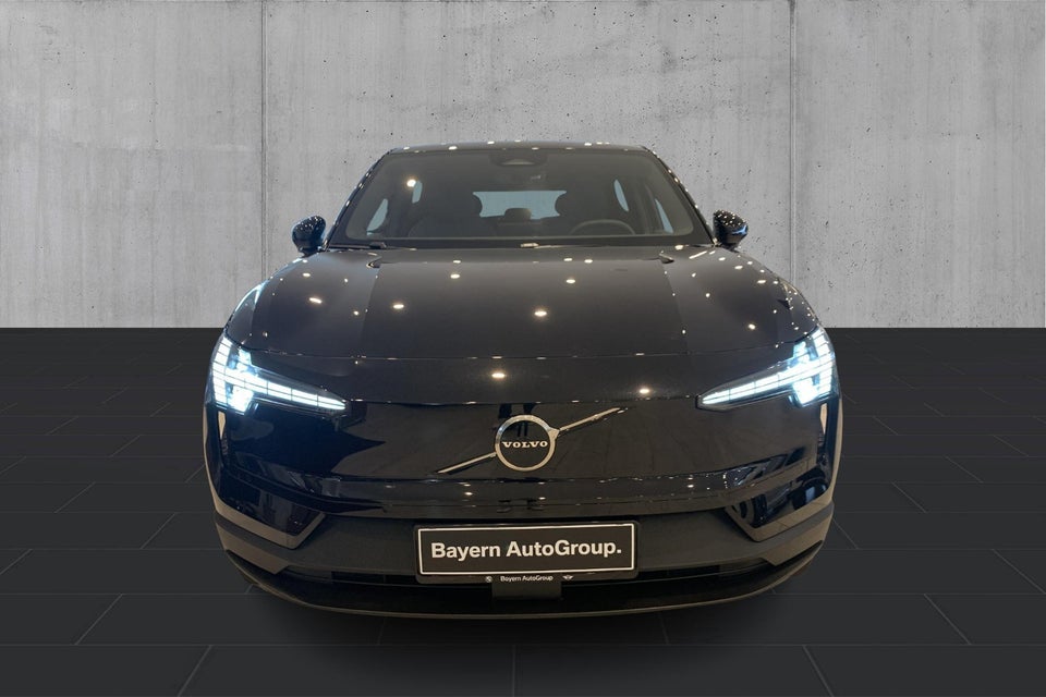 Volvo EX30 Extended Range Plus 5d